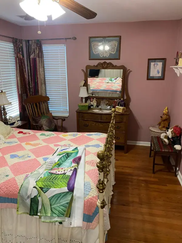 Dusty rose bedroom with white window trim, Brentwood, TN