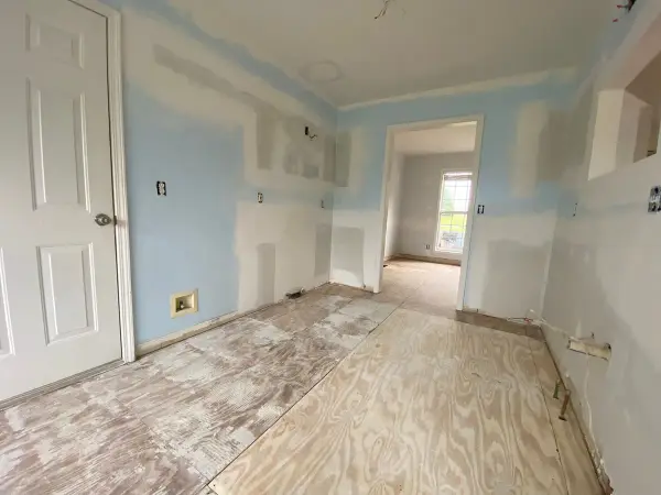 Room with blue and white walls mid-coat, Pleasant View, TN